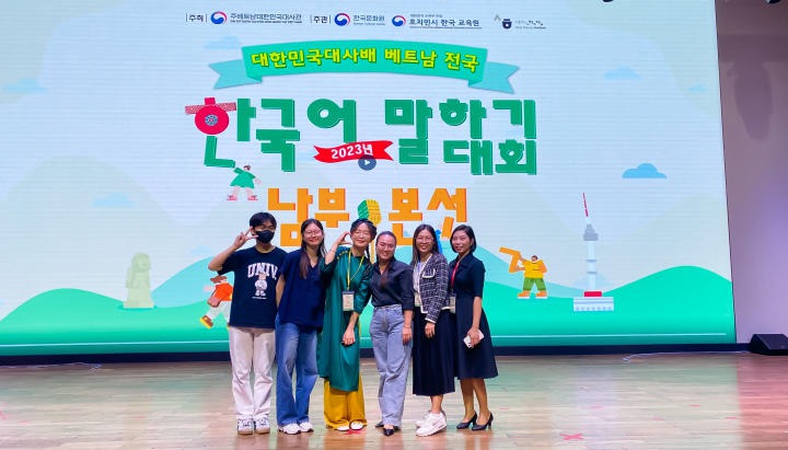 Sinh viên ngành Đông phương học HUTECH đạt giải tại cuộc thi Nói tiếng Hàn toàn quốc - Cúp Đại sứ Hàn Quốc 2023 43