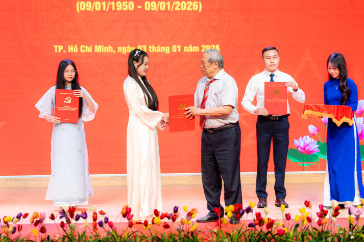 Sinh viên HUTECH tiếp tục khẳng định vai trò tiên phong trong phong trào rèn luyện toàn diện năm học 2024-2025 25