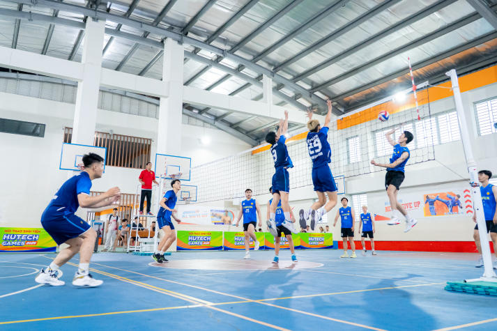 “Đặt lịch” tỏa sáng cùng loạt sân chơi tài năng, phong trào tại HUTECH 119