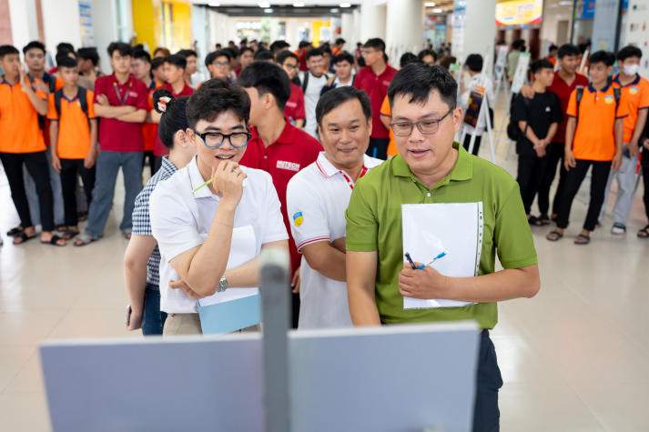 ​Chung kết cuộc thi Thiết kế công nghiệp lần 4 - Industrial design: Giao thoa giữa kỹ thuật và cảm hứng sáng tạo 44