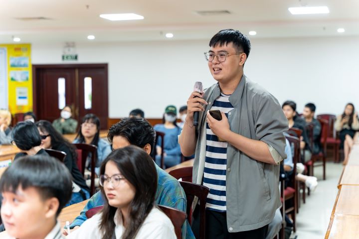 Sinh viên Khoa Truyền thông & Thiết kế HUTECH học kỹ năng tạo dựng ý tưởng từ chuyên gia 63