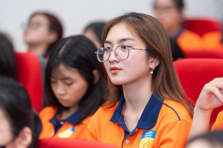 Học bổng “Sacombank - Ươm mầm cho những ước mơ” năm 2024 nhận hồ sơ trực tuyến đến ngày 12/10 104