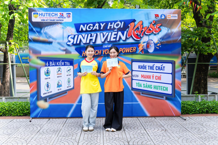 Sinh viên Viện Kỹ thuật bứt phá năng lượng tại “HUTECH Youth Power” 58