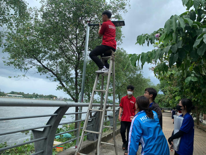 Nhà trường “tiếp lửa” nhiệt huyết cho các chiến sĩ Mùa hè xanh HUTECH 2025 96