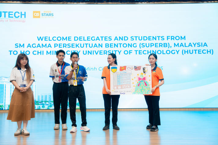 HUTECH 2025 Comprehensive Internationalization: A Strategic Step in Education and Global Integration 109