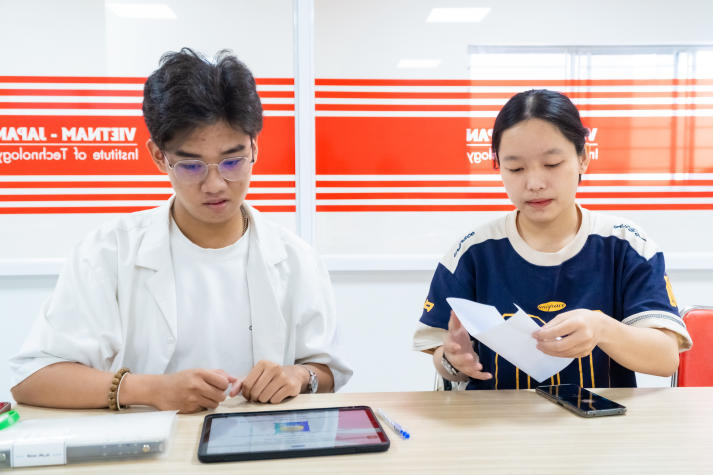 Chuyên gia tiếp sức, thí sinh HUTECH Startup Wings 2025 bứt phá hành trình khởi nghiệp 52