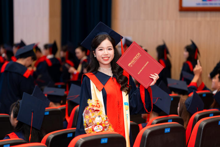 549 tân khoa HUTECH khép lại giảng đường bằng những câu chuyện rất riêng 67