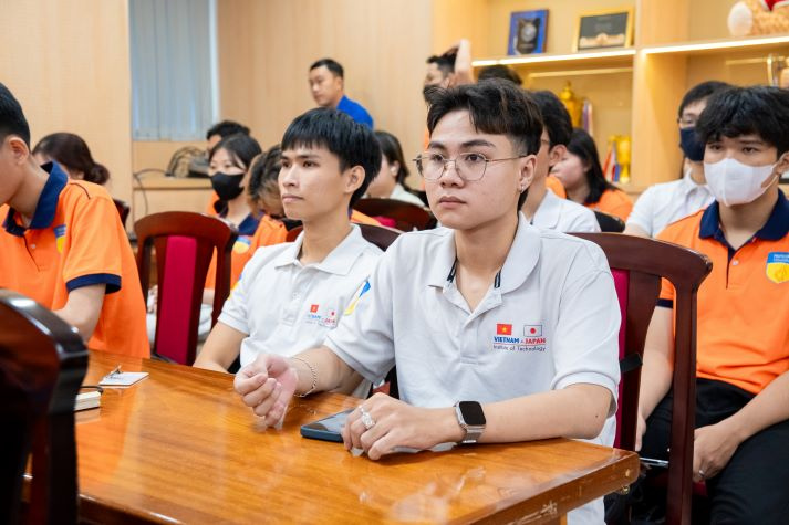 Xây dựng "hệ sinh thái" CLB học thuật để thúc đẩy nghiên cứu khoa học sinh viên tại HUTECH 80