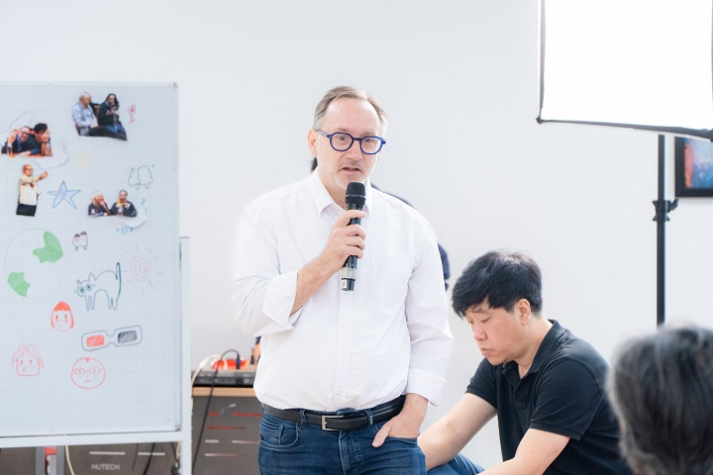 Sinh viên Truyền thông - Điện ảnh bắt nhịp công nghệ sáng tạo mới cùng dàn chuyên gia quốc tế tại FFCW 2025 50