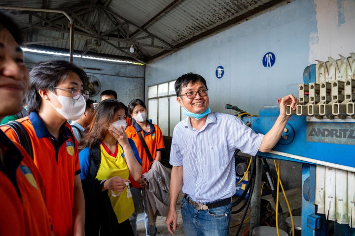 Sinh viên ngành Kỹ thuật môi trường HUTECH tham quan thực tế tại Nhà máy xử lý nước thải KCN Tân Bình 33