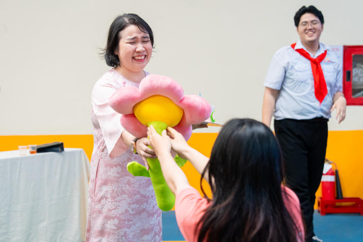 [Ảnh] Chương trình giao lưu “siêu nhiệt” của sinh viên Khoa Quản trị Du lịch - Nhà hàng - Khách sạn 107