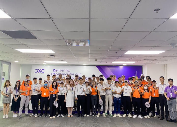 Sinh viên ngành Công nghệ thông tin VJIT tham quan Công ty DXC Việt Nam 72