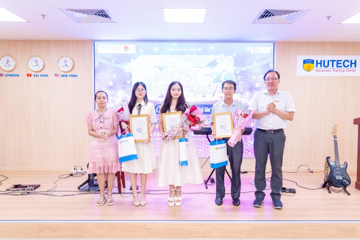 IT Music Festival 2024 - Nơi tỏa sáng tài năng âm nhạc của IT-ers HUTECH 52