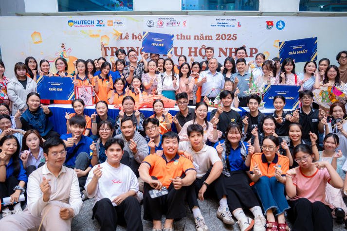 “Trung thu Hội nhập - Sắc màu đa văn hóa” tại HUTECH: Gắn kết sinh viên, lan tỏa giá trị văn hóa 164