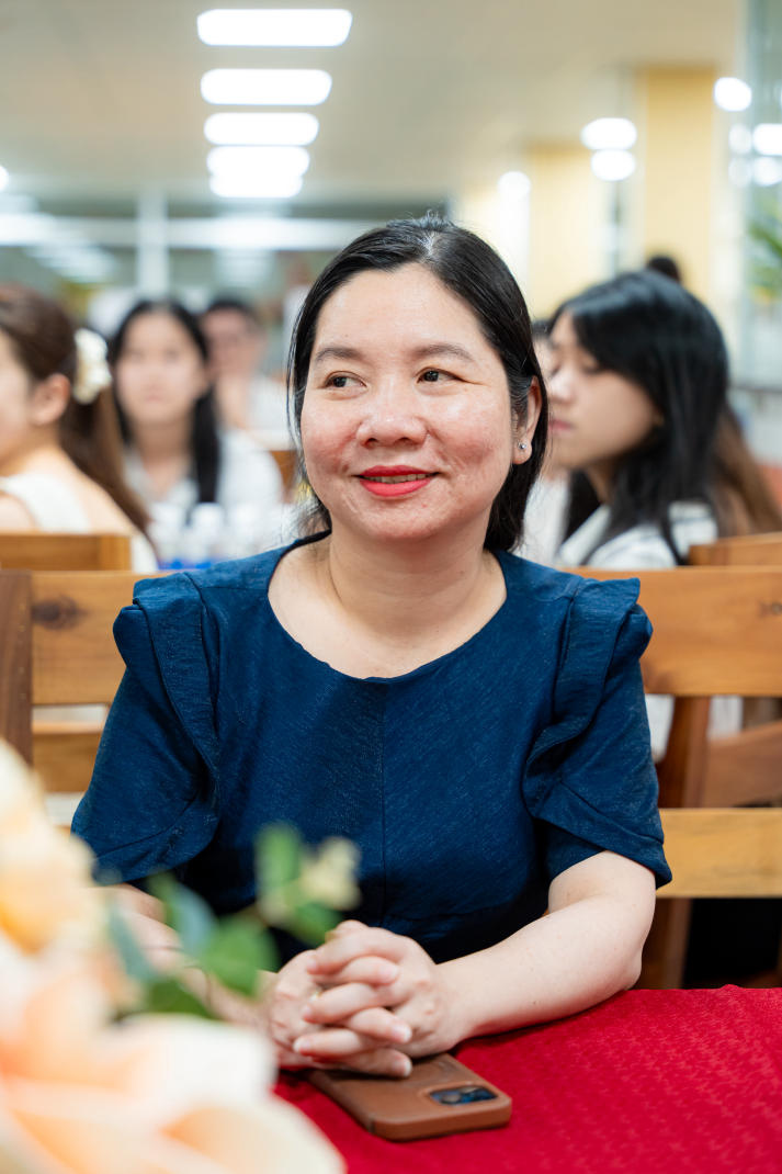 Sinh viên Đại học Kagawa trải nghiệm văn hóa và mở rộng tư duy hội nhập cùng sinh viên viên HUTECH 40