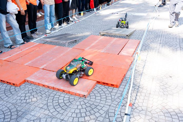 Sinh viên HUTECH ghi dấu ấn với loạt sản phẩm từ các sân chơi kỹ thuật - công nghệ 31