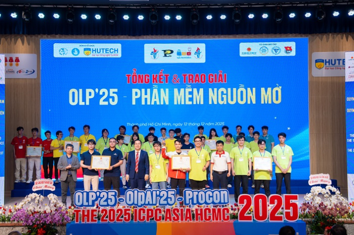 Khép lại OLP’25, OlpAI’25, Procon’25 và ICPC Asia HCMC 2025 tại HUTECH, mở ra tiềm năng mới cho thế hệ công nghệ trẻ 54