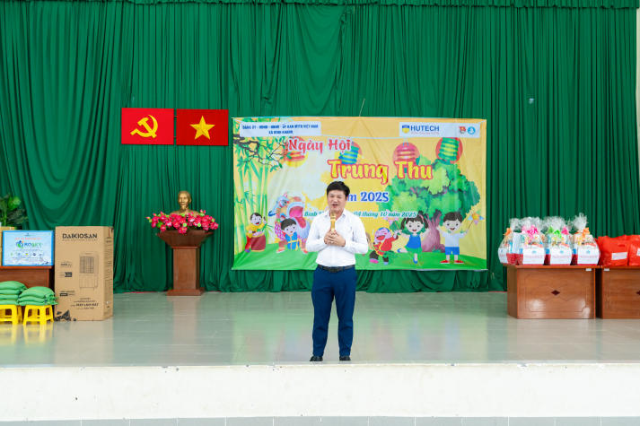 Kết nối yêu thương, HUTECH lan tỏa giá trị đến cộng đồng Bình Khánh 99