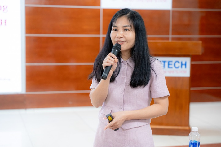 Nâng cao hiệu quả kỹ năng quản trị Website và truyền thông số cho thầy cô HUTECH 41