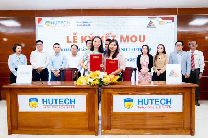 HUTECH ký kết MOU với 06 doanh nghiệp và tổ chức talkshow về khởi nghiệp trẻ cho sinh viên 82