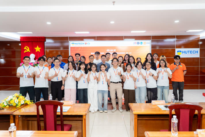 Làm Marketing thời AI: Sinh viên HUTECH học cách giao tiếp và "bắt nhịp" tương lai 69