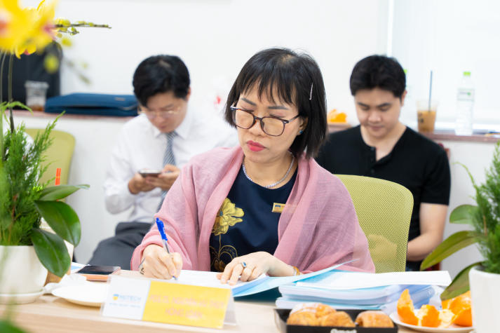 Hội đồng bảo vệ luận văn/đề án Thạc sĩ ngành Thú y ghi nhận nhiều đề tài thực tiễn về sức khỏe vật nuôi 8
