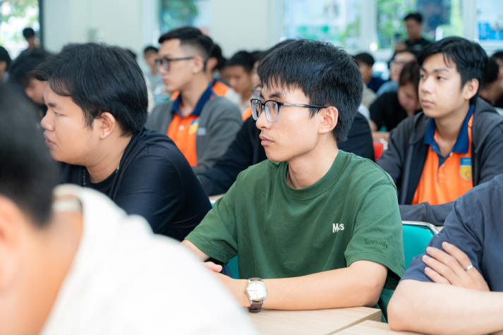 ​Fullstack đến Cloud & DevOps: Giải mã lộ trình nghề nghiệp thời AI cho sinh viên Công nghệ thông tin 45