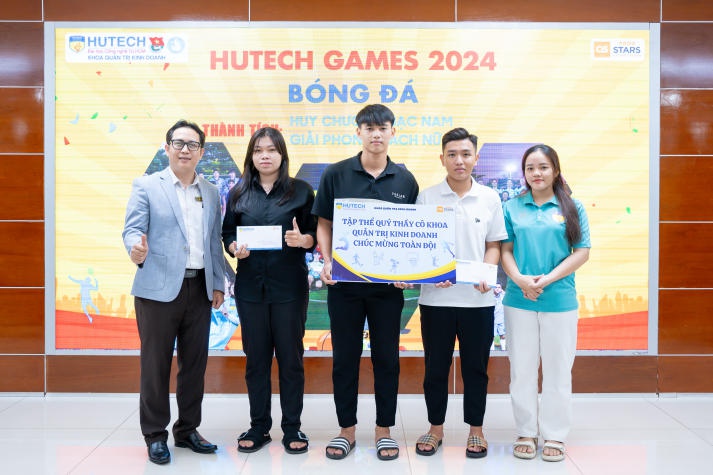 Khoa Quản trị kinh doanh vinh danh các vận động viên xuất sắc tại HUTECH Games 2024 136