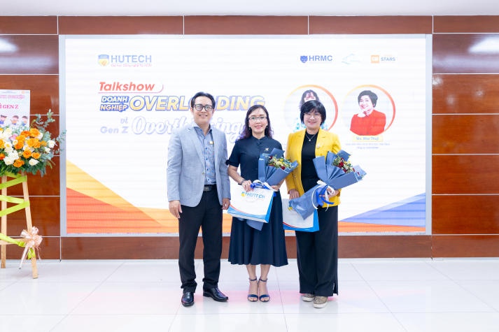 Sinh viên Khoa Quản trị kinh doanh HUTECH mở rộng hiểu biết về công việc và cuộc sống cùng chuyên gia 61