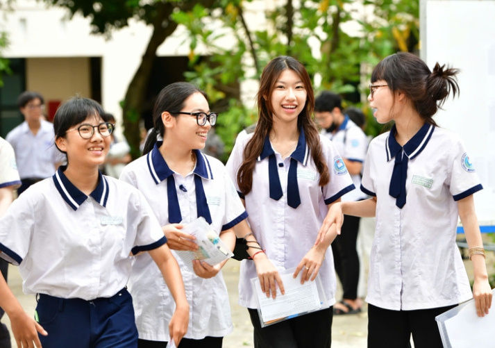 Hơn 1,2 triệu thí sinh bước vào buổi thi đầu tiên kỳ thi tốt nghiệp THPT 2026 44