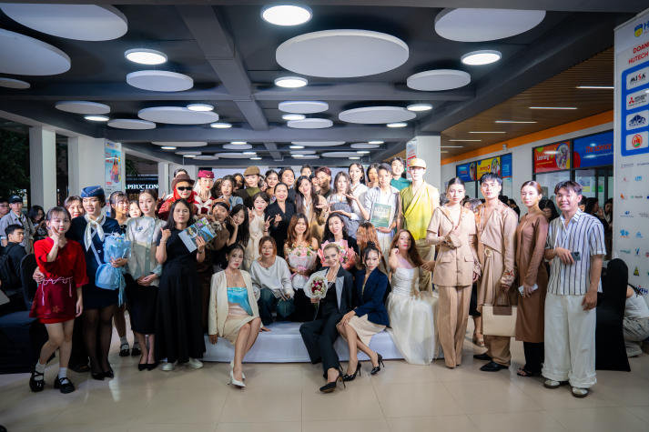 [Video] Trình diễn đồ án trang phục công sở của sinh viên Thiết kế thời trang: Giao thoa sáng tạo và ứng dụng 81