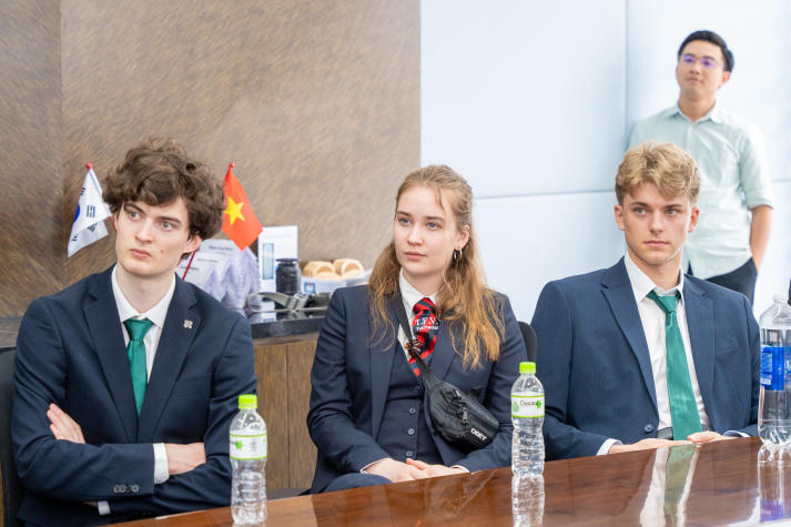 HUTECH welcomes students from University of Groningen for international academic exchange 116