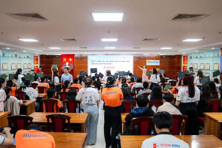 A burst of cultural colors at the Vietnam - Korea Cultural Festival 2025: Connection and integration 58