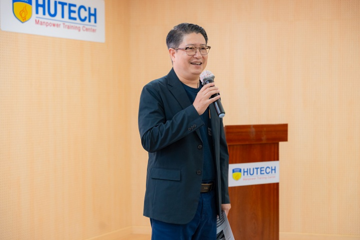 Cập nhật nhiều kiến thức cho sinh viên từ chuỗi Seminar HUTECH Innovatalk về hệ thống Metro tại TP.HCM 12