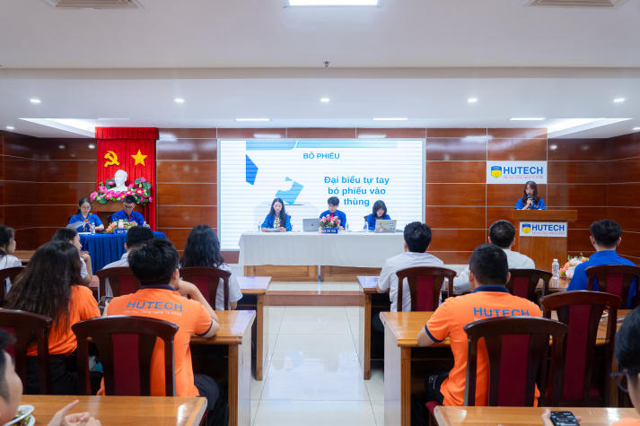 Hội nghị Đoàn TNCS HCM Khoa Tiếng Anh: Gắn kết - Sáng tạo - Vươn xa 66