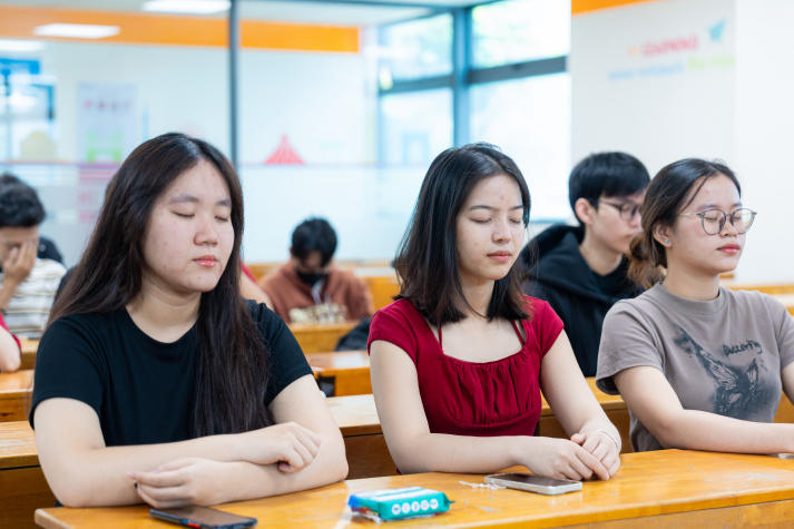 Sinh viên Ngôn ngữ Anh HUTECH “chạm” vào thế giới Hospitality cùng đàn anh trong nghề 55