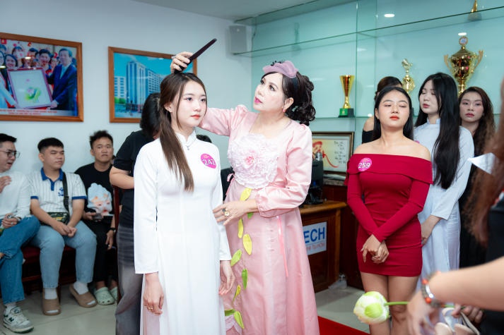 Vòng Sơ khảo Miss HUTECH 2025: Lộ diện nhiều gương mặt nổi bật 33