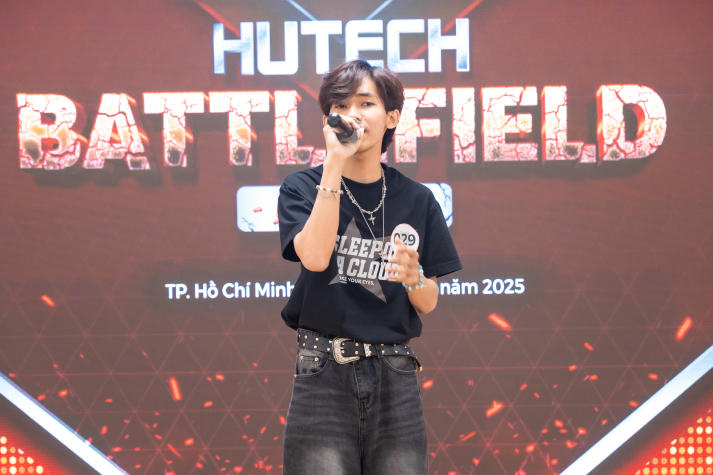 [Video] Sinh viên HUTECH “cháy” hết mình tại vòng Sơ khảo HUTECH Battlefield 2025 69