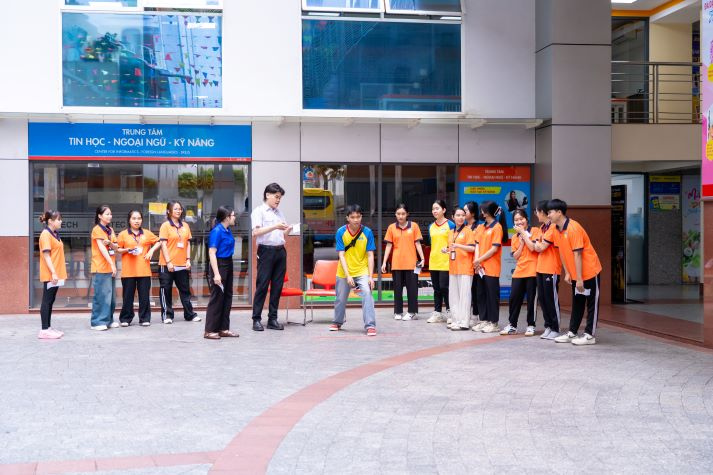 Sôi nổi Ngày hội Thanh niên khỏe Khoa Tài chính - Thương mại: Khỏe cùng 5 tốt 60