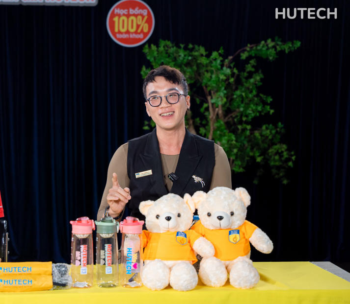 [HUTECH TIKTOK LIVE 2026] Công nghệ thông tin và Ngôn ngữ Anh - chìa khóa mở lối tương lai cho Gen Z 40