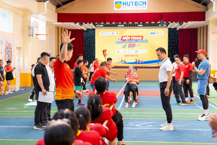 [Video] [Hội thao CB-GV-NV HUTECH 2025]: Khép lại mùa giải với những chiến thắng rực rỡ và tinh thần gắn kết 32