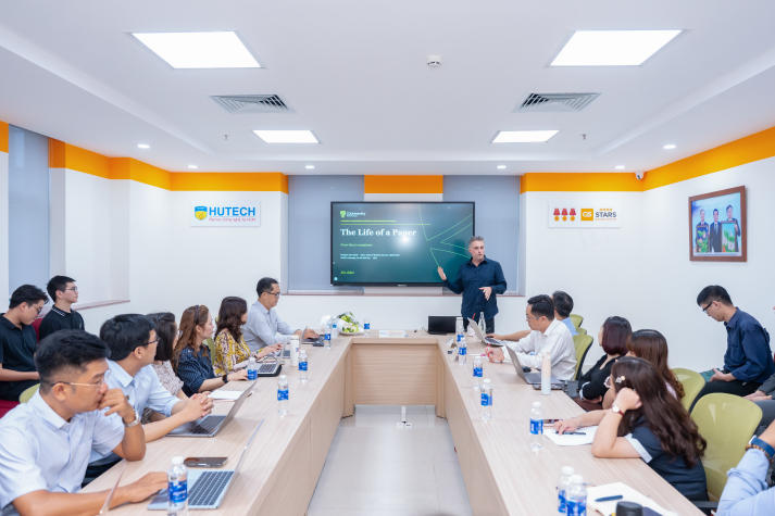 CB-GV-NV Khoa Quản trị kinh doanh tiếp cận hành trình từ ý tưởng nghiên cứu đến công bố quốc tế 44