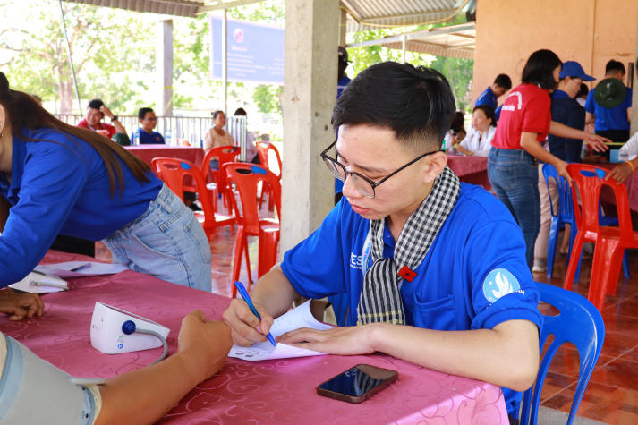 Chiến sĩ HUTECH hoàn thành hành trình tình nguyện quốc tế tại Lào 56