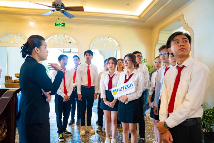 [Video] Trầm trồ trước loạt tips học “10 điểm chất lượng” của Gen Z HUTECH 114