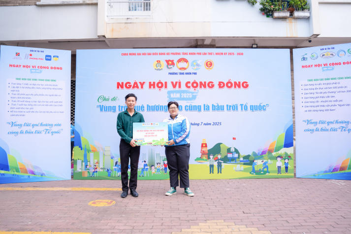 Điểm tin hoạt động Mùa hè xanh HUTECH 2025: Mặt trận TP.HCM sôi nổi với loạt công trình ý nghĩa 165