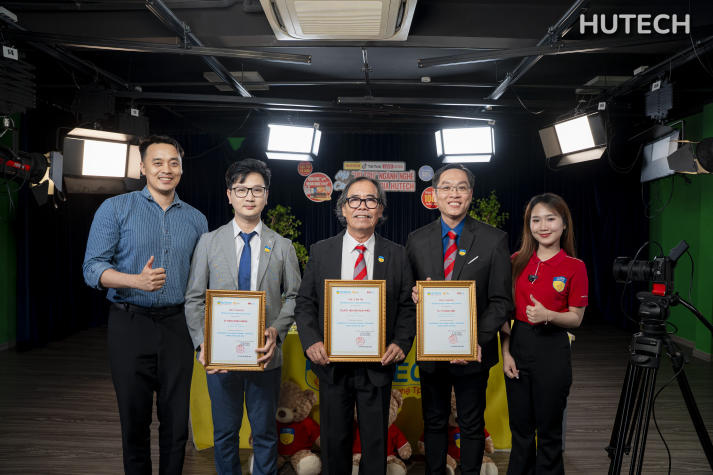 [HUTECH TIKTOK LIVE 2026] Hiểu đúng ngành học về Kinh doanh, Kiến trúc, Sáng tạo trong kỷ nguyên số 42