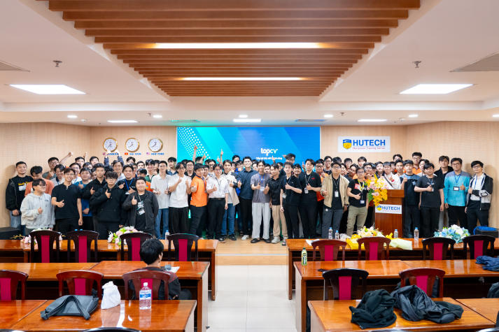 Sinh viên Khoa Kiến trúc - Mỹ thuật nâng tầm tư duy thiết kế không gian sống cùng chuyên gia 90