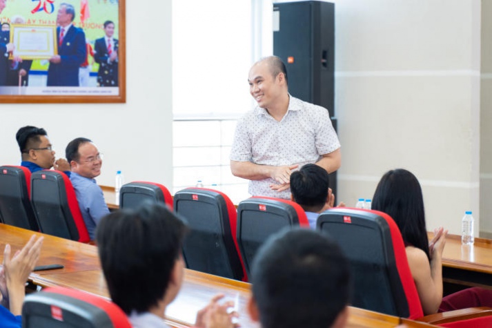 Khoa Công nghệ thông tin HUTECH tổng kết phong trào sinh viên và phát động phong trào năm học 2023-2024 44