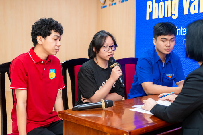 Kỹ năng - tư duy - thương hiệu cá nhân: Hành trang sinh viên Khoa Luật trong thời đại chuyển đổi số 101