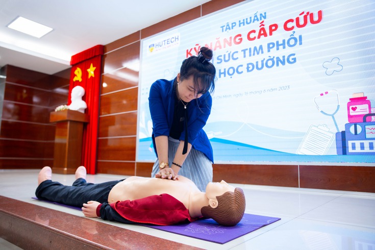 Cán bộ - Giảng viên - Nhân viên HUTECH tham gia Tập huấn kỹ năng cấp cứu hồi sức tim phổi cùng các bác sĩ bệnh viện Chợ Rẫy 127